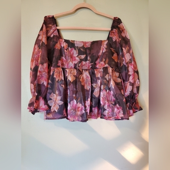NWT Floral Peplum Top - Picture 1 of 9